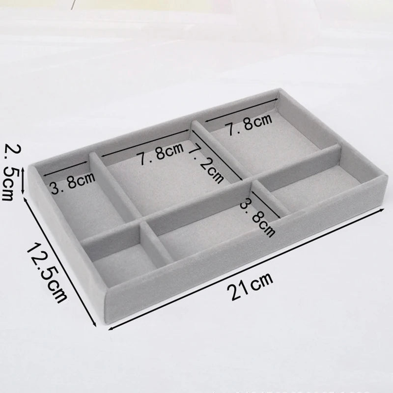 Elegant Velvet Jewelry Organizer – Order for Your Treasures