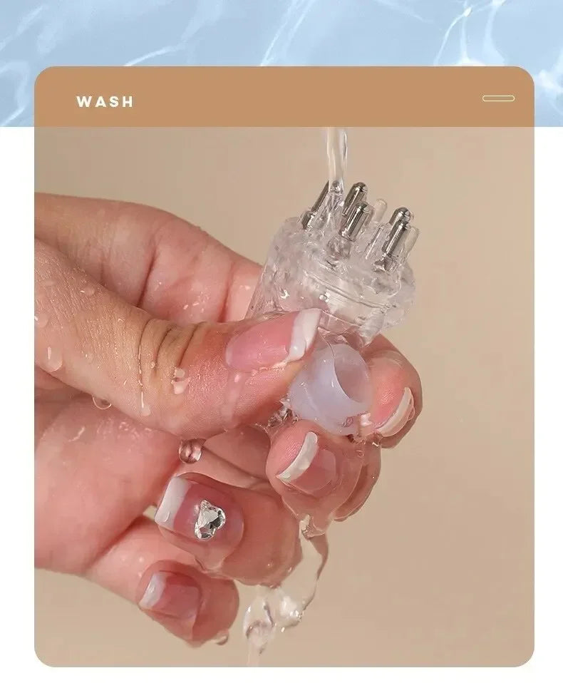 Applicatore per la ricrescita dei capelli sul cuoio capelluto