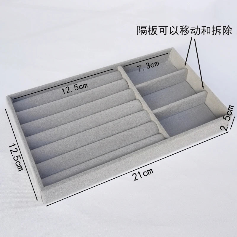 Elegant Velvet Jewelry Organizer – Order for Your Treasures
