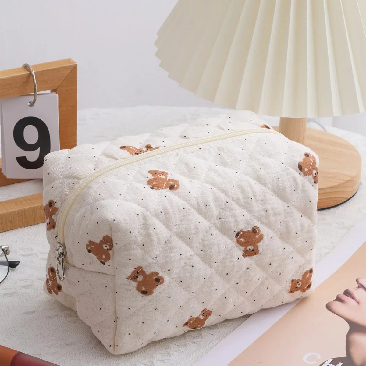 Cosmetic bag