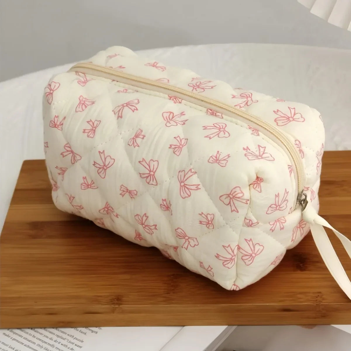 Cosmetic bag