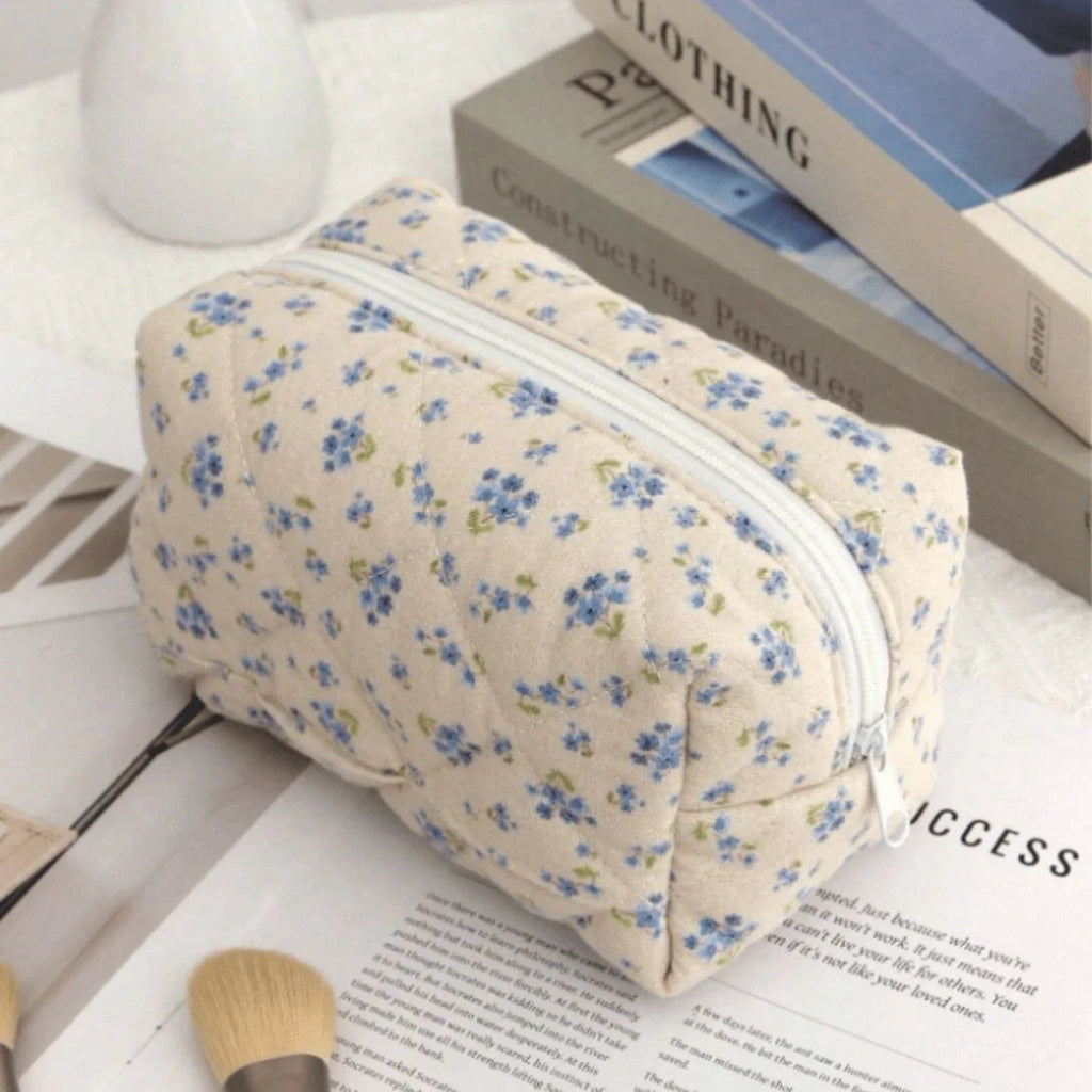 Cosmetic bag
